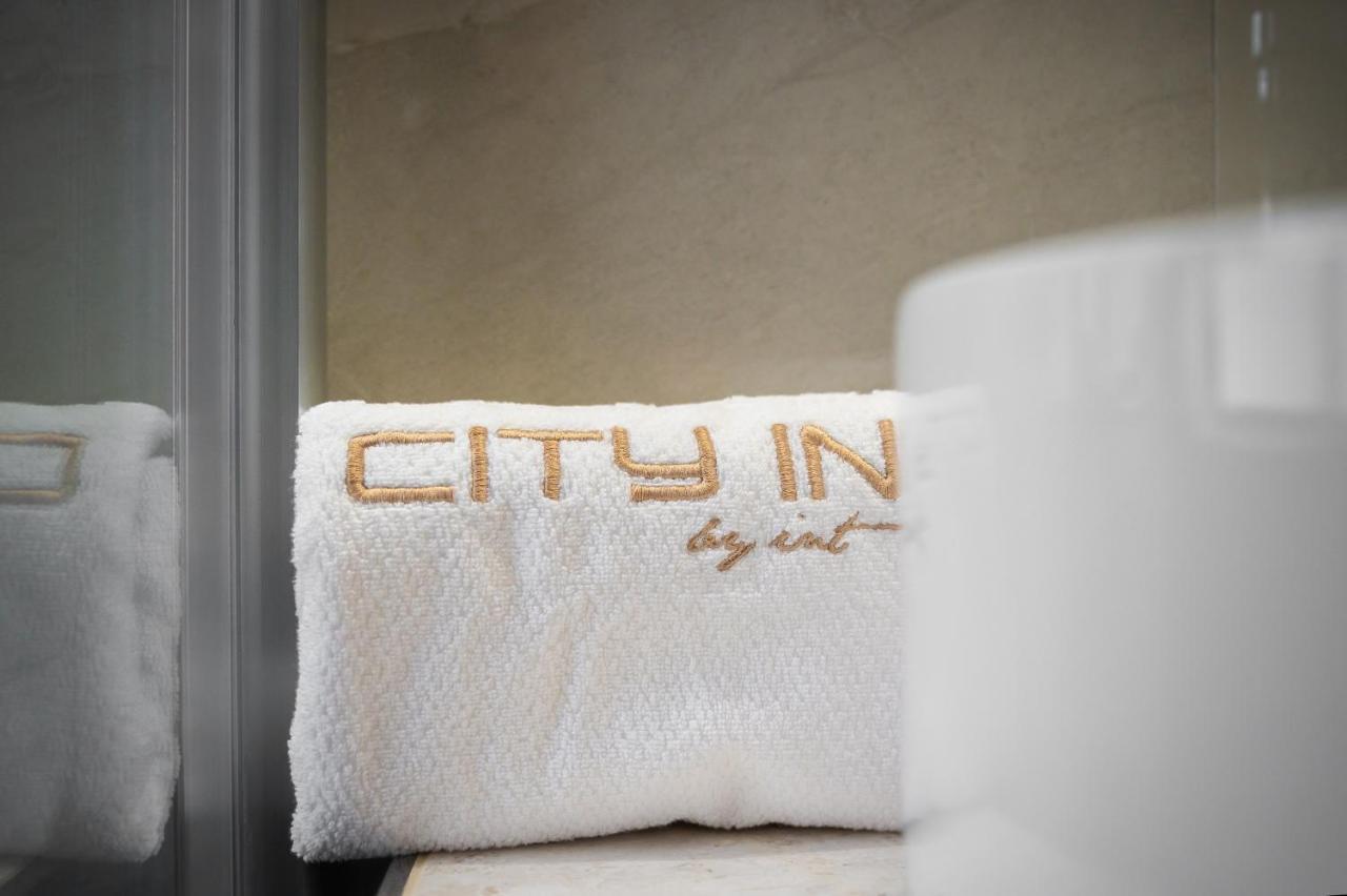 Hotel City In Κότσανη Εξωτερικό φωτογραφία